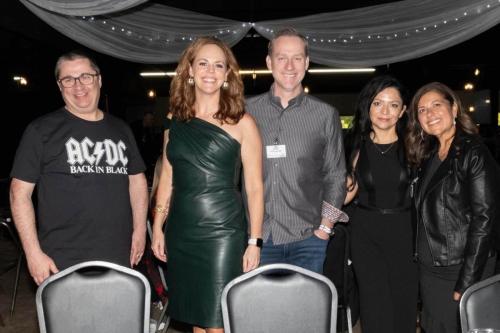 Sponsor Table 15-9351